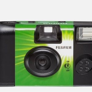 disposable camera, not sure if it works